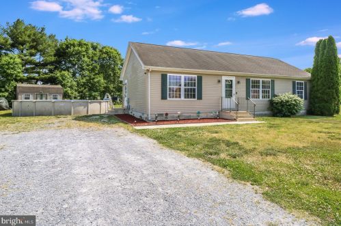 23415 Meadows Ln, Slaughter Beach, DE 19963-4778