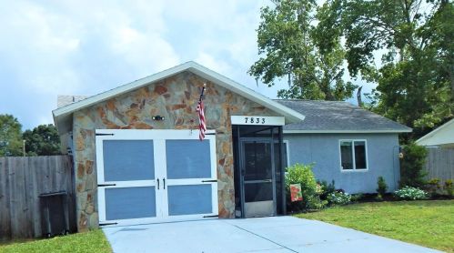 7833 Castle Dr, New Port Richey, FL 34653-4148