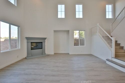 7796 Spring Hill St, Chino CA  91708-7606 exterior