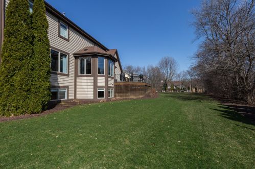 4494 121, Milwaukee WI 53228-4409 exterior