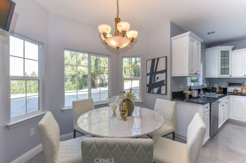 568 Avenida Esplendor, Walnut CA  91789-2684 exterior