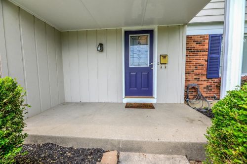 1610 Forester Dr, Cincinnati, OH 45240-1032