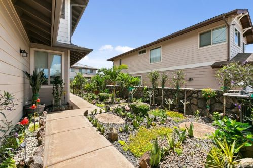 92-761 Kuhoho St, Kapolei HI  96707 exterior