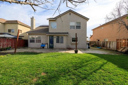 2135 Canyon Creek Ct, Newman CA  exterior