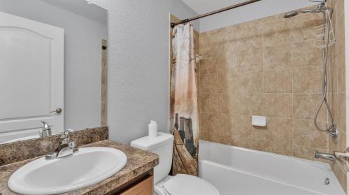5731 Fischer Dr, Lakeland FL  exterior