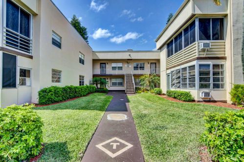 925 Flanders T, Delray Beach, FL 33484-5356