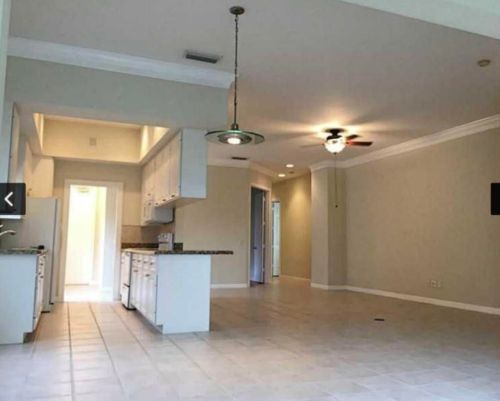 4689 Hammock Cir, Delray Beach FL  33445-5318 exterior