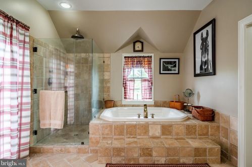 2564 Skippack Pike, Lansdale PA exterior