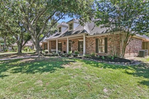 6205 Sheridan Oaks Dr, Beaumont, TX 77706-3374
