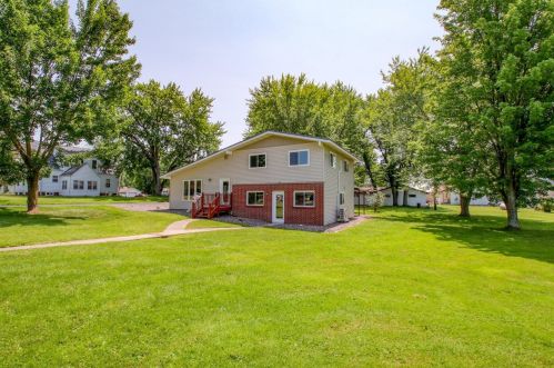 150 Davlin St, Gilman, WI 54433-9345