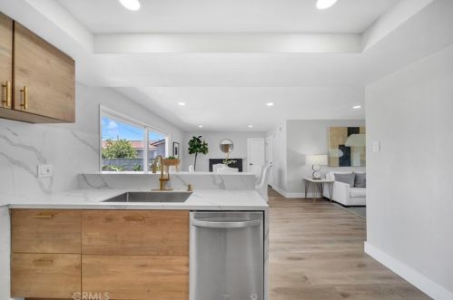 3181 Rome Ave, Anaheim CA  92804-3810 exterior