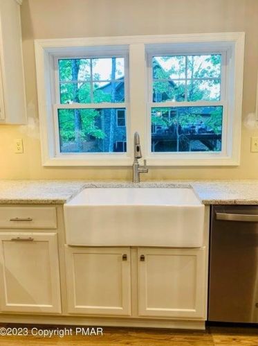 19 Masters Ln, Hazle Township PA  18202-9167 exterior