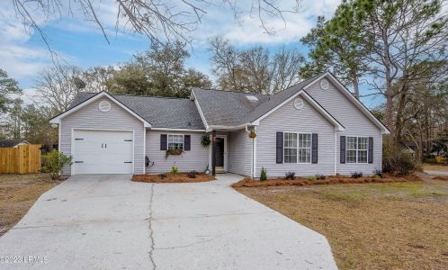 2 Stellata Ln, Beaufort, SC 29907-2562