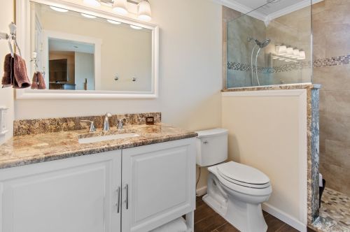 49 Roderick Rd, West Islip NY  11795-2632 exterior