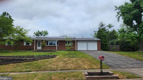 922 Tannerie Run Rd, Prospectville, PA 19002-3906