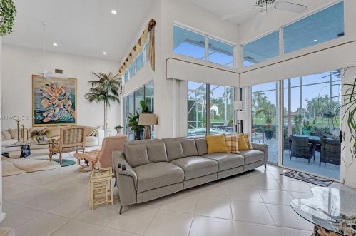 11646 Privado Way, Boynton Beach FL  33437-1924 exterior