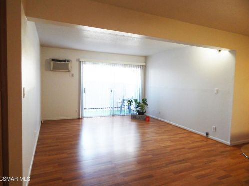 28947 Thousand Oaks Blvd, Calabasas CA  91301-2137 exterior