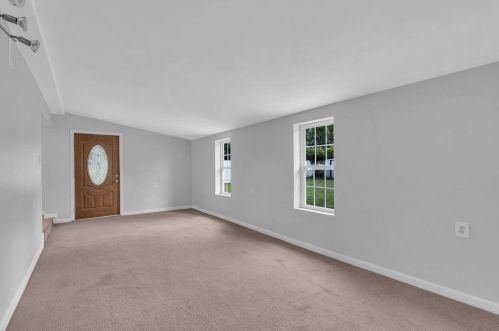 138 Flintstone Dr, New Haven OH  45030-1413 exterior