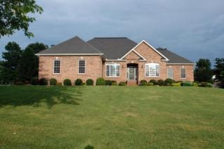 1390 Golf Club Ln, Crossville, TN 38571-3271