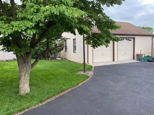 474 Clarendon Rd, Hempstead, NY 11553-2106