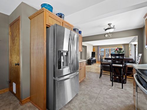 1110 Evergreen Dr, Waukesha WI  53188-2318 exterior