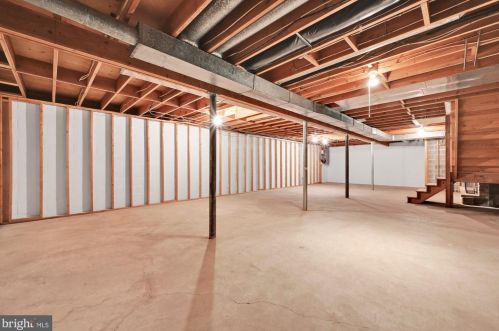 19 Edgehill Rd, Swatara PA  17033-2506 exterior