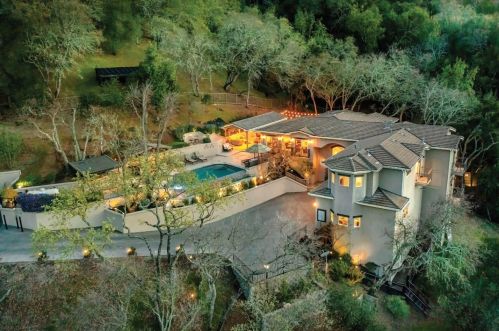 21290 Cinnabar Hills Rd, San Jose, CA 95120-5220