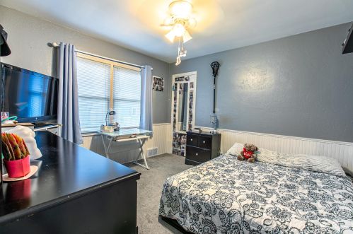 7006 27th Ave, Kenosha WI  53143-5216 exterior