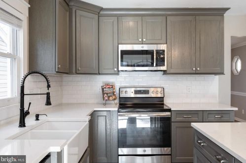 12900 Verrey Ct, Spotsylvania VA  22551-8009 exterior