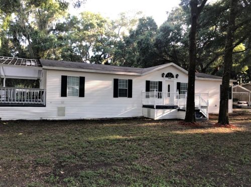10709 Magnolia Dr, Thonotosassa, FL 33592-2812