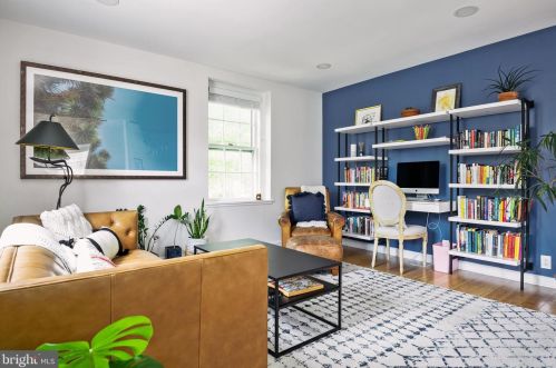 3851 Porter St, Washington, DC 20016-2970
