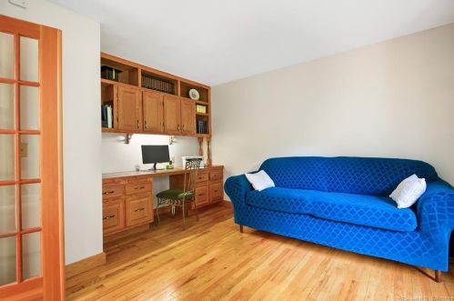 107 Roast Meat Hill Rd, Deep River CT  06419-1424 exterior