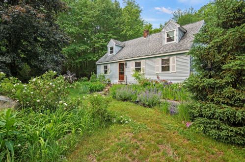 9 Deer Run Cir, Kingston, NH 03848-3031