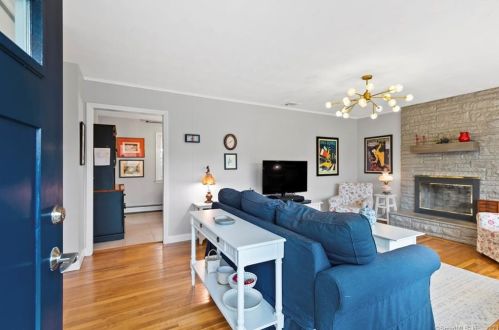 17 River Ln, Deep River CT  06417-1924 exterior