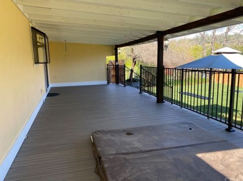 11 Glen Cir, Oroville CA  95966-9250 exterior