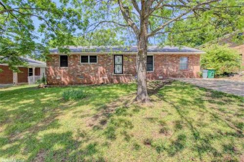 5309 Schaer St, North Little Rock, AR 72118-4067