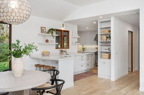 1047 Cheltenham Rd, Santa Barbara CA  93105-2236 exterior