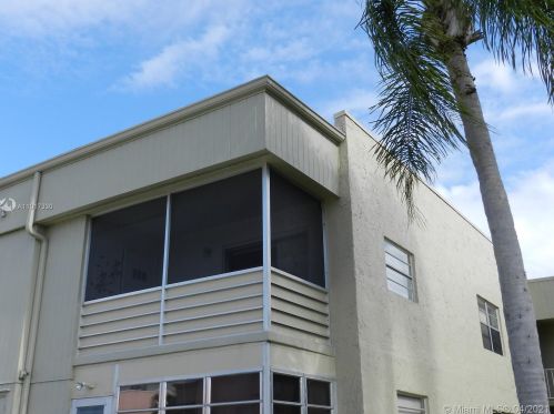 705 Flanders O, Delray Beach, FL 33484-5246