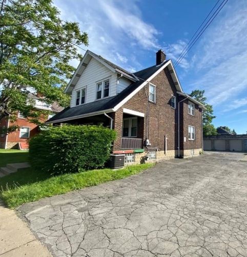 1716 Hays St, Pittsburgh, PA 15218-2016