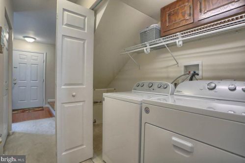 394 Stonehedge Ln, Navy Sup Dpt PA  17055-7012 exterior