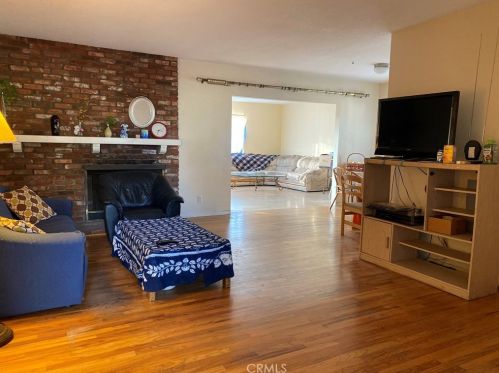 641 Broadview St, Anaheim, CA 92804-2648