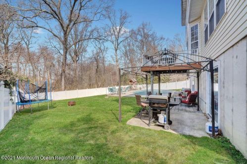 22 Chiswick Ct, Jackson Twp NJ 08527-1257 exterior