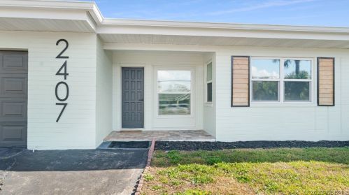 2407 Peninsula Dr, Daytona Beach FL  32118-5412 exterior