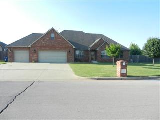 917 Lincoln Ave, Piedmont, OK 73078-8033