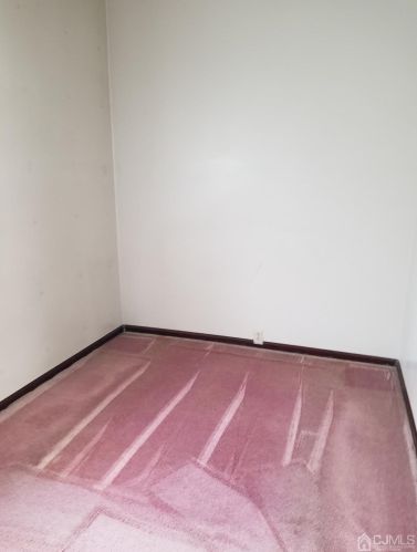 295 Grove St, Perth Amboy NJ  08861-2619 exterior
