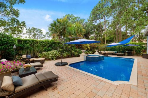 6711 Royal Orchid Cir, Delray Beach FL  33446-4338 exterior