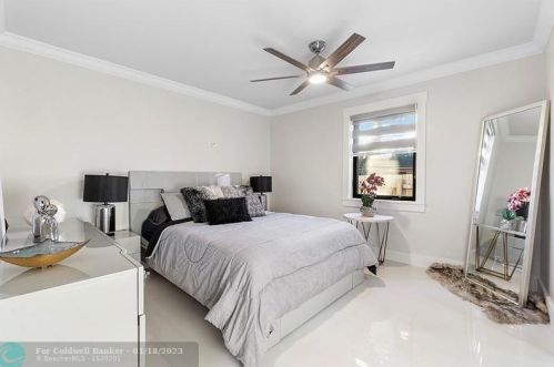 754 44th St, Hialeah FL  33013-1918 exterior