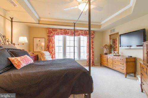 1207 Lilac Ct, Lansdale PA 19446-7613 exterior