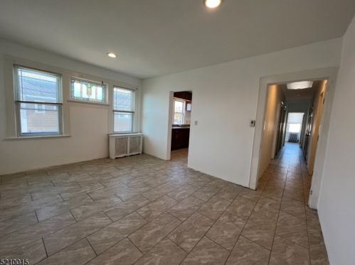 122 Broughton Ave, Bloomfield NJ  07003-3929 exterior