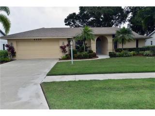 4439 Opal Ct, Sarasota, FL 34233-2071